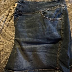 Boyfriend shirts, High-rise, size 20